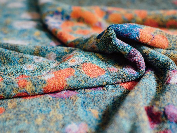 五彩織り クリムト「農家の庭」