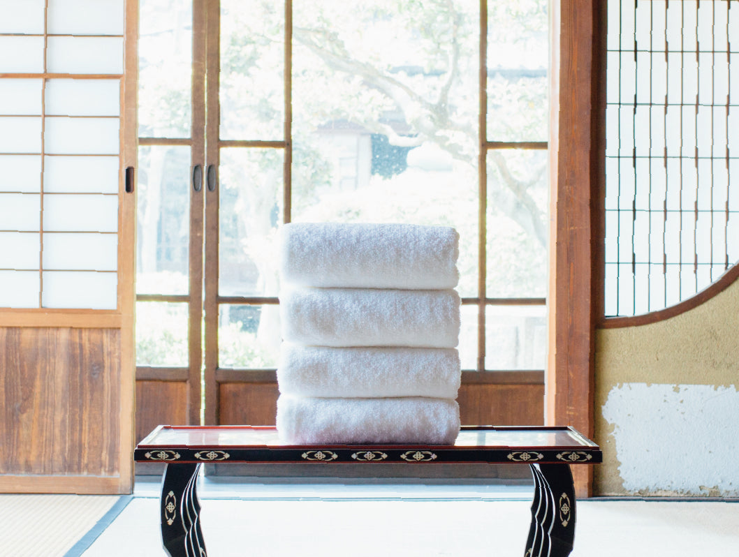 世界鶴 -月- フェイスタオル – FUJITAKA TOWEL GINZA