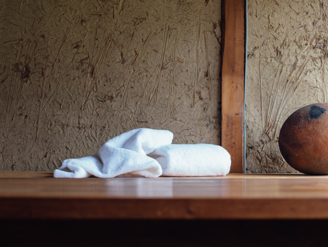 世界鶴 -月- バスタオル – FUJITAKA TOWEL GINZA